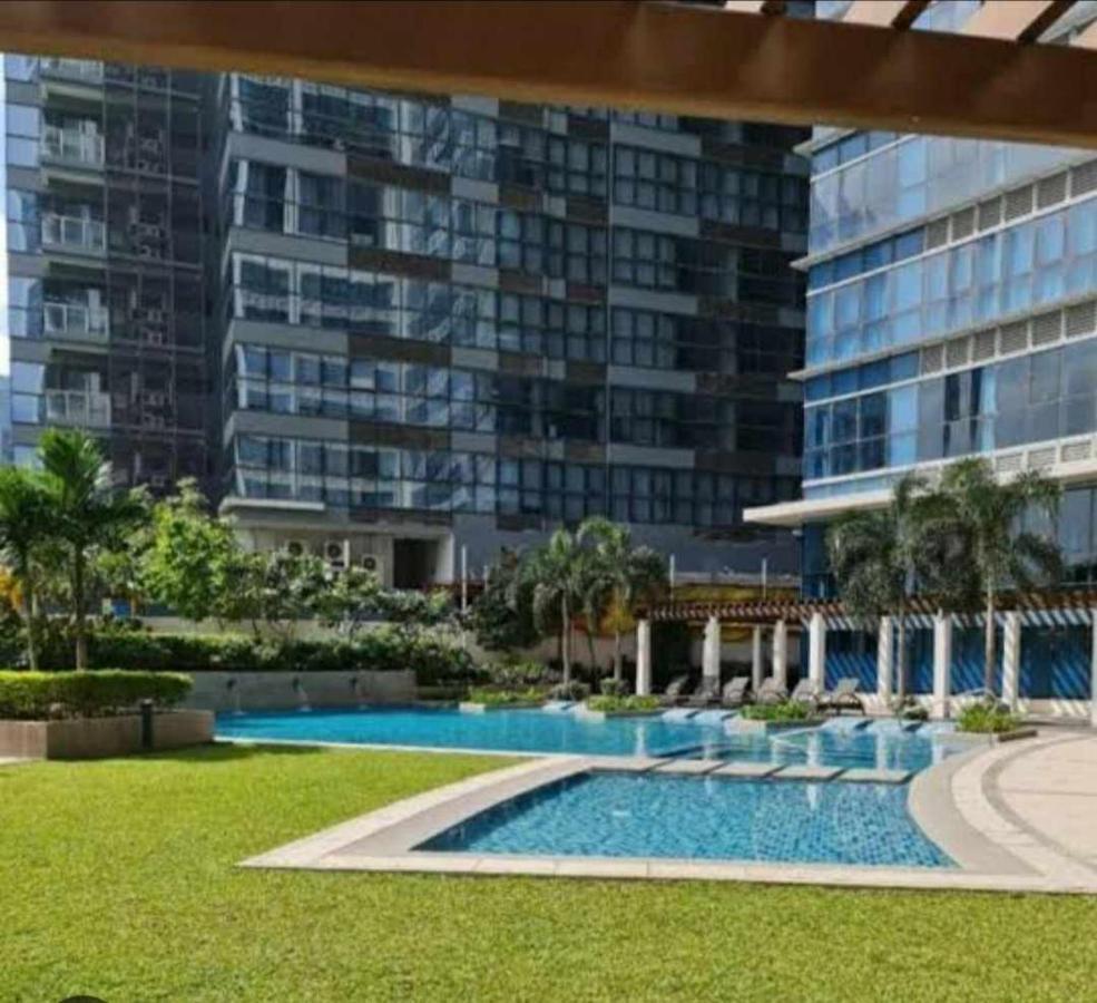 Uptown Parksuites Bgc Taguig Exterior photo